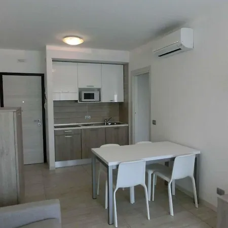 In 34317 Apartment *